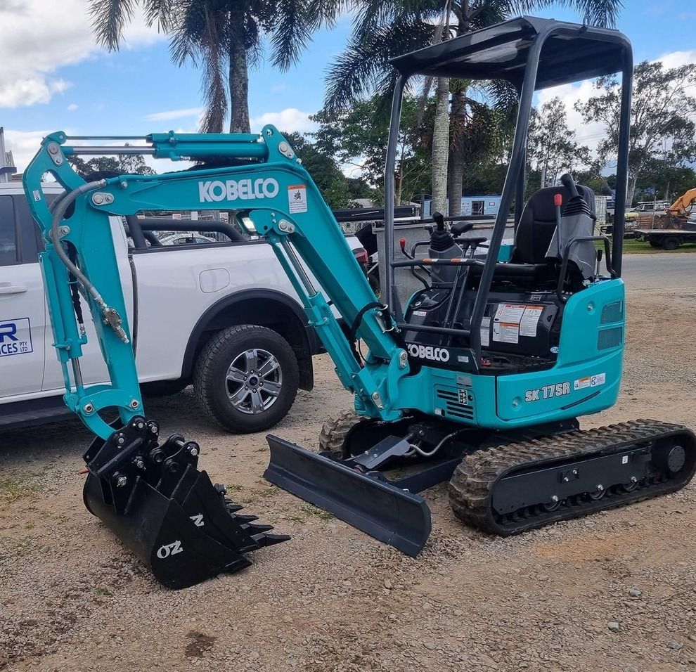 Mechanic providing heavy machinery and service support for Giger Machinery Services servicing heavy diesel equipment